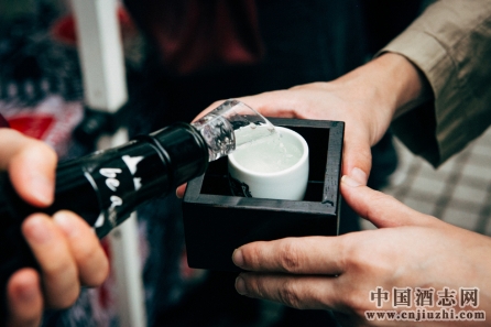 �����ձ�����c���r�Ĵ�����������һ�N�Ҹ���ζ��