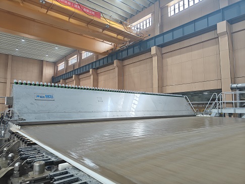 稀釋水橫幅定量調(diào)節(jié)型水力式流漿箱